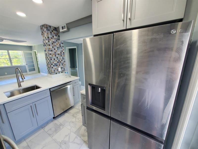 1481 S Ocean Blvd, Unit 308, Lauderdale by the Sea, FL 33062 Photo