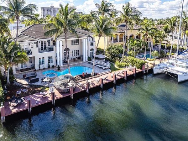 7 Pelican Drive, Fort Lauderdale, FL 33301