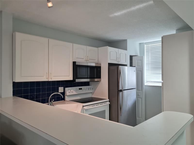5321 NE 24 Terrace, Unit 108, Fort Lauderdale, FL 33308 Photo