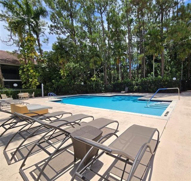 5800 Coach House Cir, Unit D, Boca Raton, FL 33486 Photo