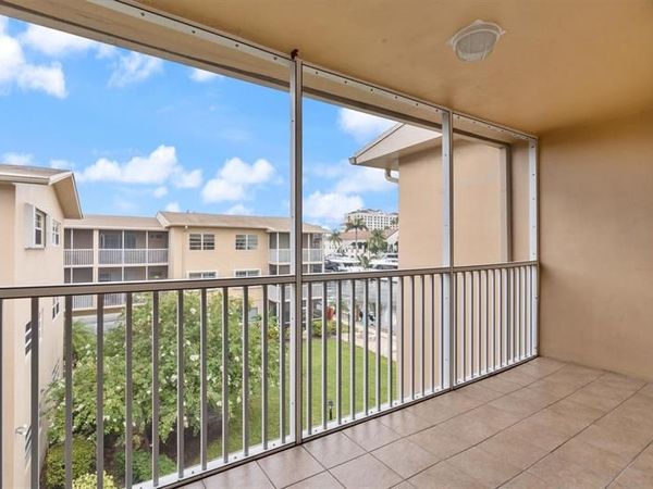 1510 SE 15th St, Unit 309, Fort Lauderdale, FL 33316