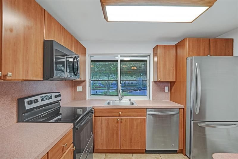 9351 Lime Bay Blvd, Unit 201, Tamarac, FL 33321 Photo