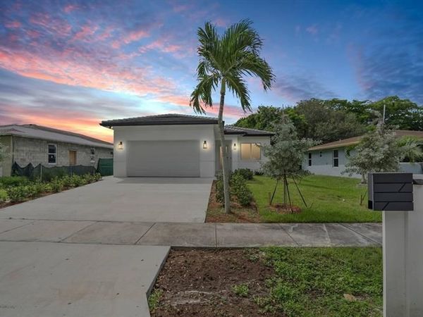 2962 NW 10th Ct, Fort Lauderdale, FL 33311