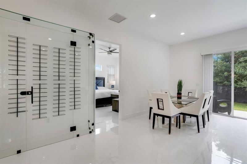 2962 NW 10th Court, Fort Lauderdale, FL 33311 Photo