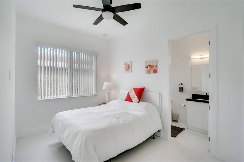 2962 NW 10th Court, Fort Lauderdale, FL 33311 Photo