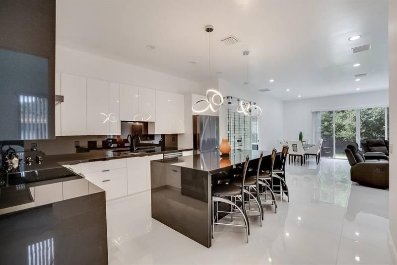 2962 NW 10th Court, Fort Lauderdale, FL 33311 Photo