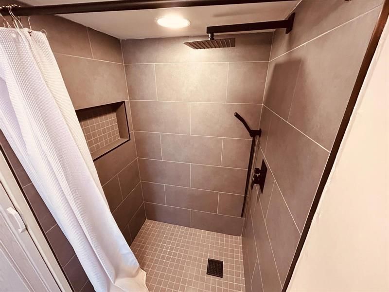 2050 Oleander Boulevard, Unit 703, Fort Pierce, FL 34950 Photo