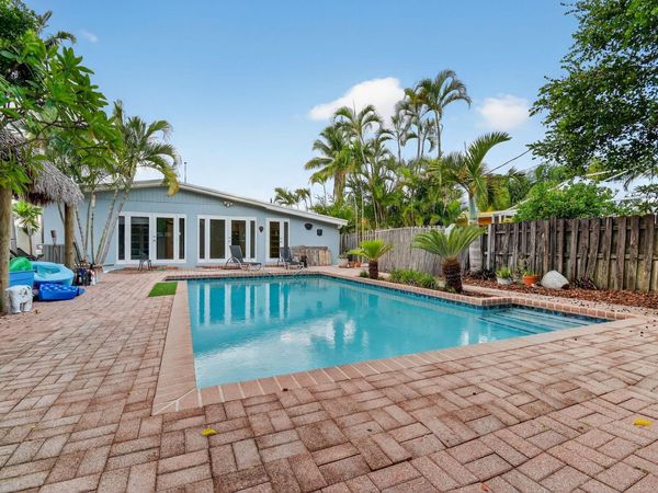 1606 NE 15th Avenue, Unit 1606, Fort Lauderdale, FL 33305