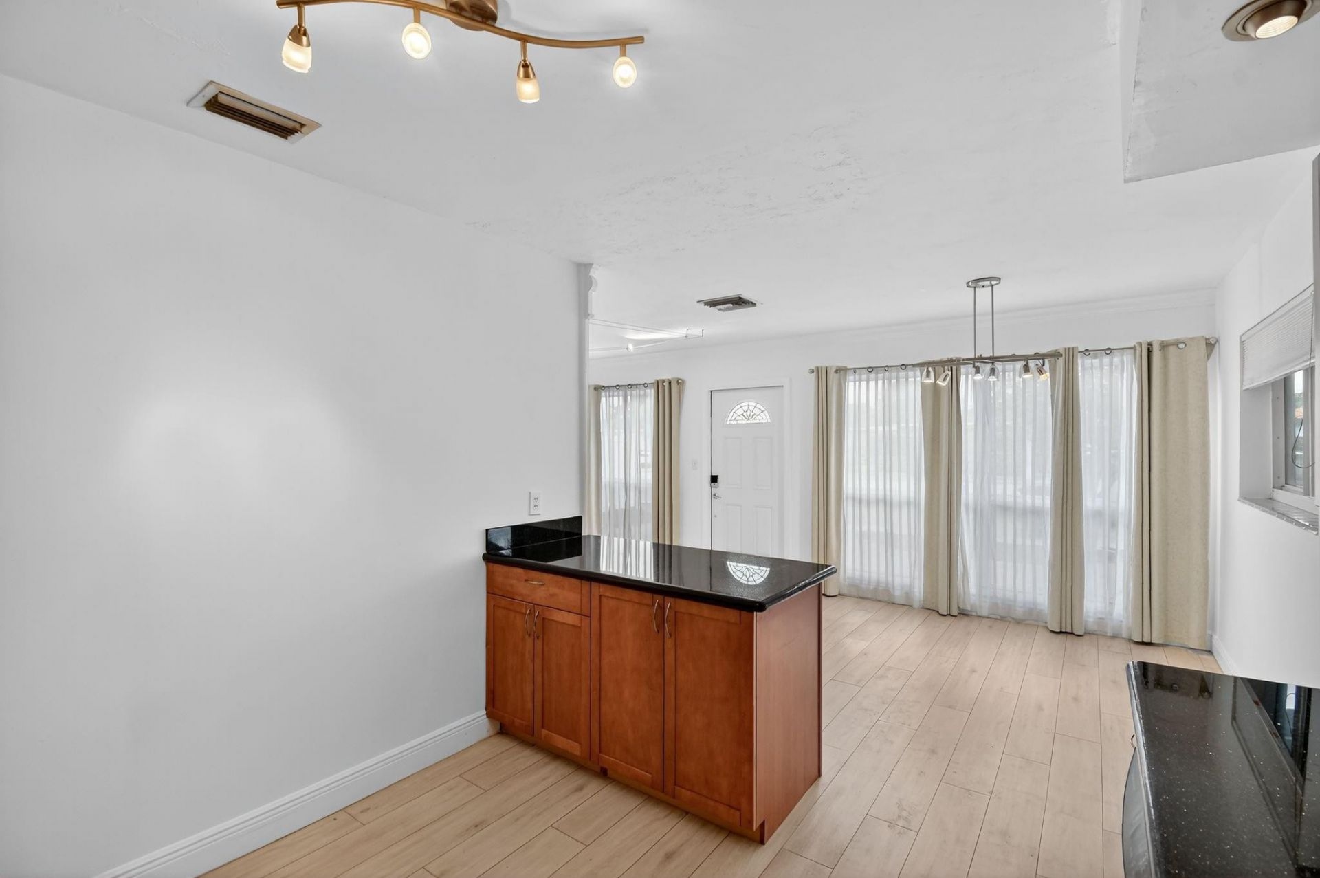 1606 NE 15th Avenue, Unit 1606, Fort Lauderdale, FL 33305 Photo