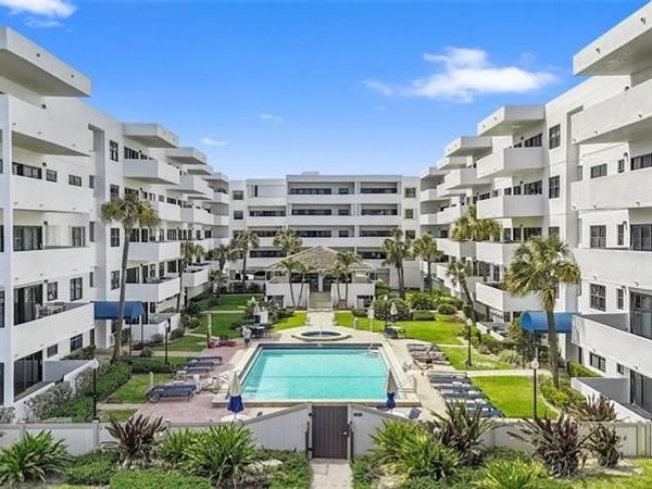 330 SE 20 Avenue, Unit 515, Deerfield Beach, FL 33441