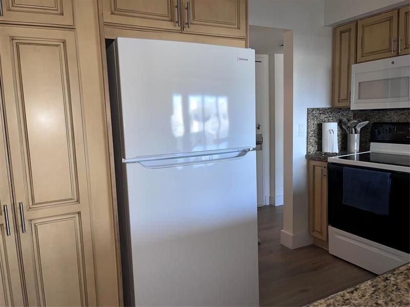 330 SE 20 Avenue, Unit 515, Deerfield Beach, FL 33441 Photo