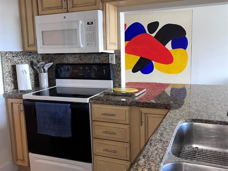 330 SE 20 Avenue, Unit 515, Deerfield Beach, FL 33441 Photo