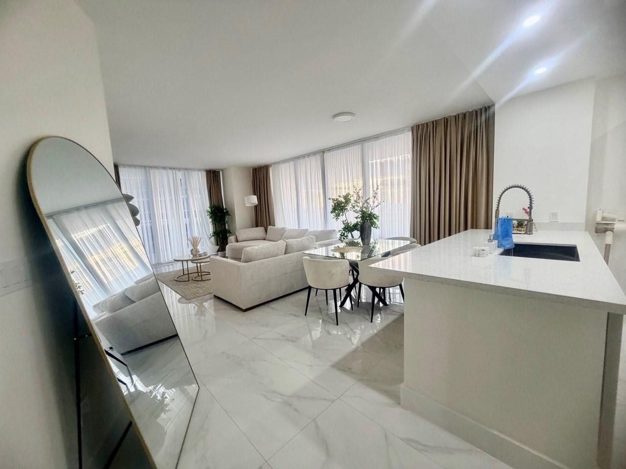 1830 S Ocean Drive, Unit 2406, Hallandale Beach, FL 33009 Photo