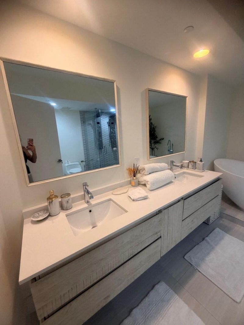 1830 S Ocean Drive, Unit 2406, Hallandale Beach, FL 33009 Photo