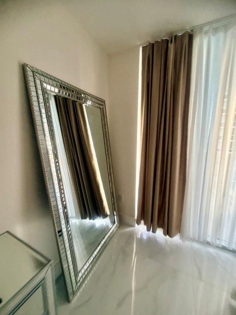 1830 S Ocean Drive, Unit 2406, Hallandale Beach, FL 33009 Photo
