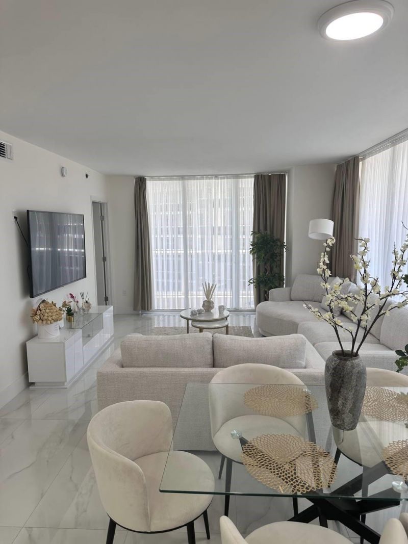 1830 S Ocean Drive, Unit 2406, Hallandale Beach, FL 33009 Photo