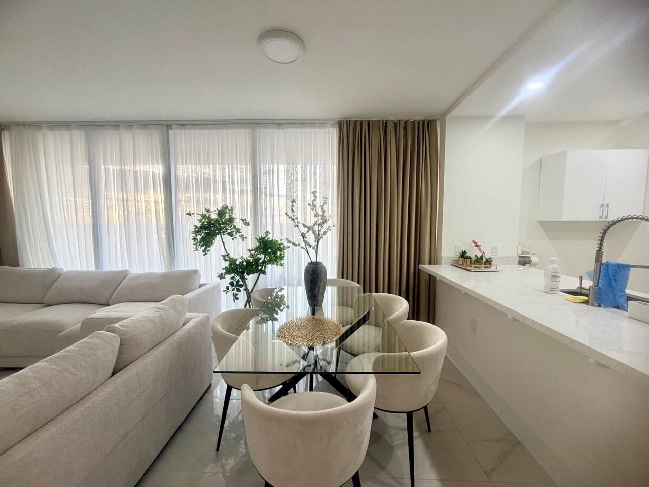 1830 S Ocean Drive, Unit 2406, Hallandale Beach, FL 33009 Photo