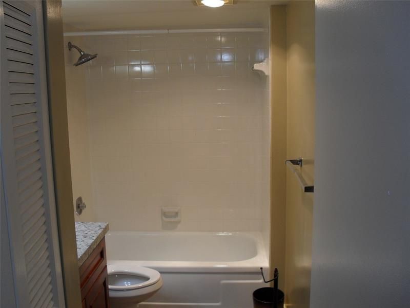 5530 NW 44th Street, Unit 418C, Lauderhill, FL 33319 Photo