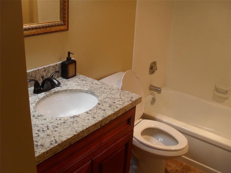 5530 NW 44th Street, Unit 418C, Lauderhill, FL 33319 Photo