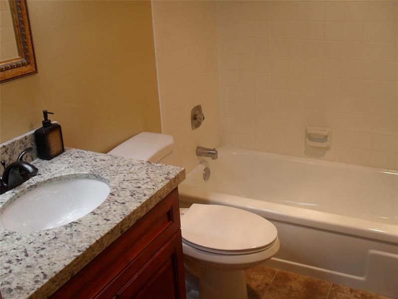 5530 NW 44th Street, Unit 418C, Lauderhill, FL 33319 Photo