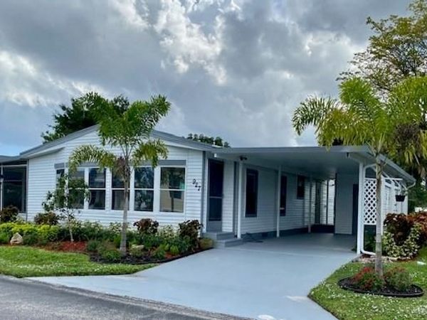 927 Sun Acres Lane, Boynton Beach, FL 33436