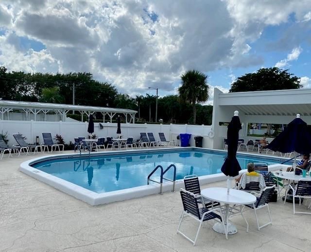 927 Sun Acres Lane, Boynton Beach, FL 33436 Photo