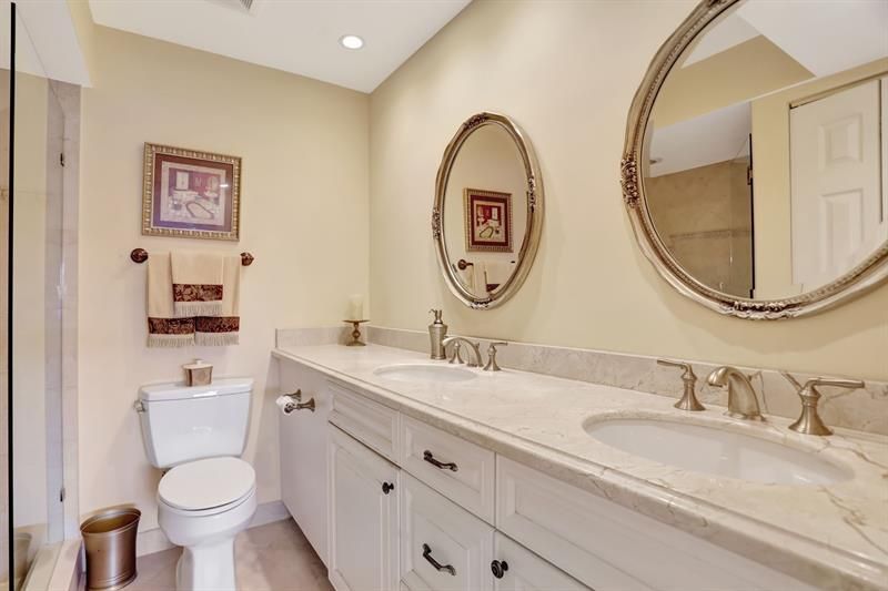 330 SE 20th Avenue, Unit 307, Deerfield Beach, FL 33441 Photo