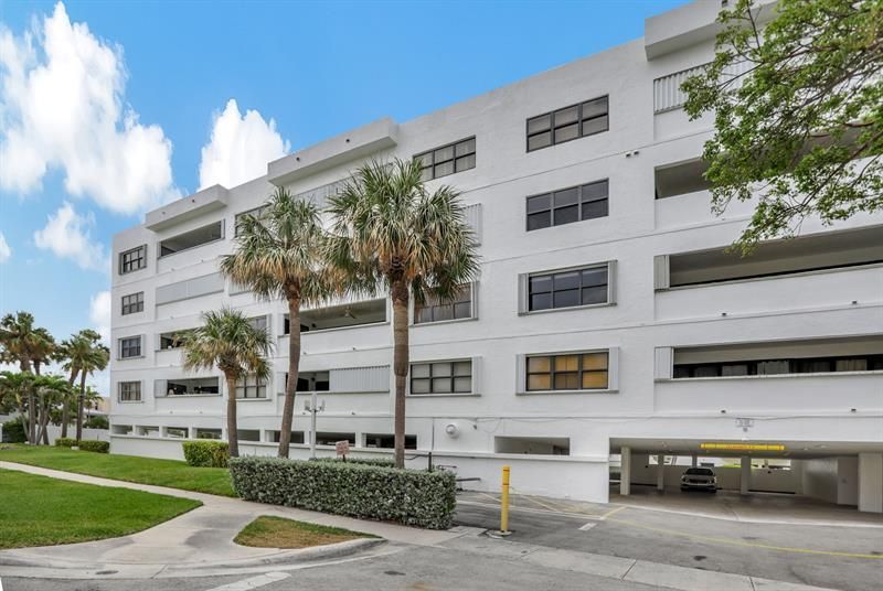 330 SE 20th Avenue, Unit 307, Deerfield Beach, FL 33441 Photo