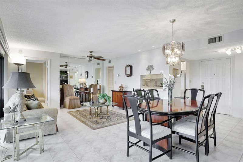 330 SE 20th Avenue, Unit 307, Deerfield Beach, FL 33441 Photo