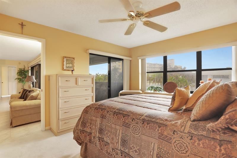 330 SE 20th Avenue, Unit 307, Deerfield Beach, FL 33441 Photo