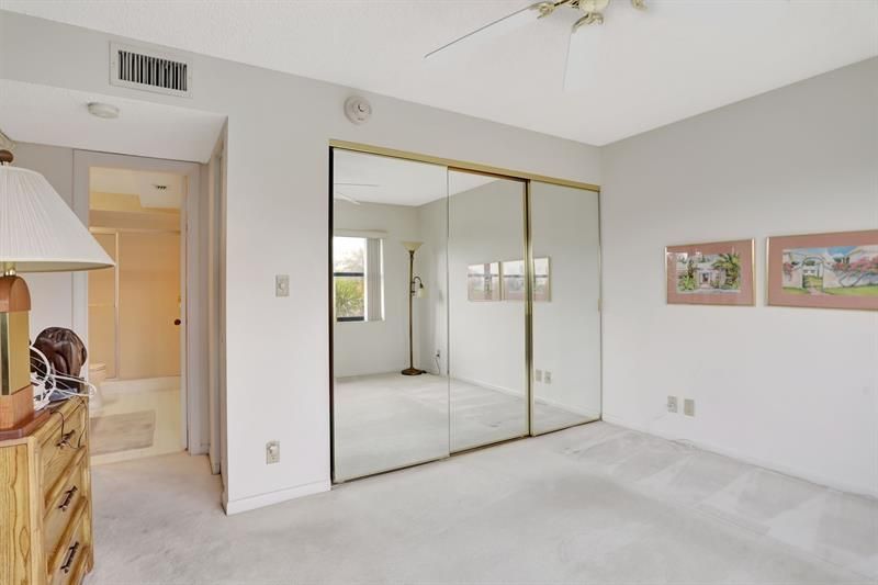 330 SE 20th Avenue, Unit 307, Deerfield Beach, FL 33441 Photo