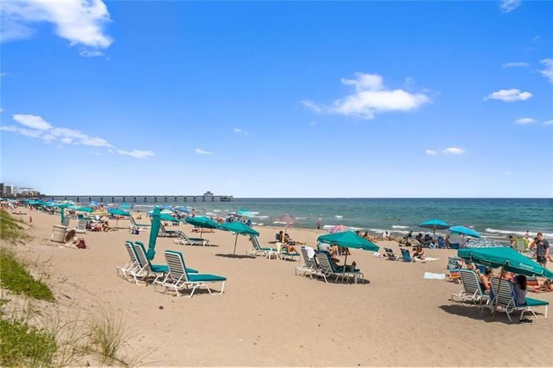 330 SE 20th Avenue, Unit 307, Deerfield Beach, FL 33441 Photo