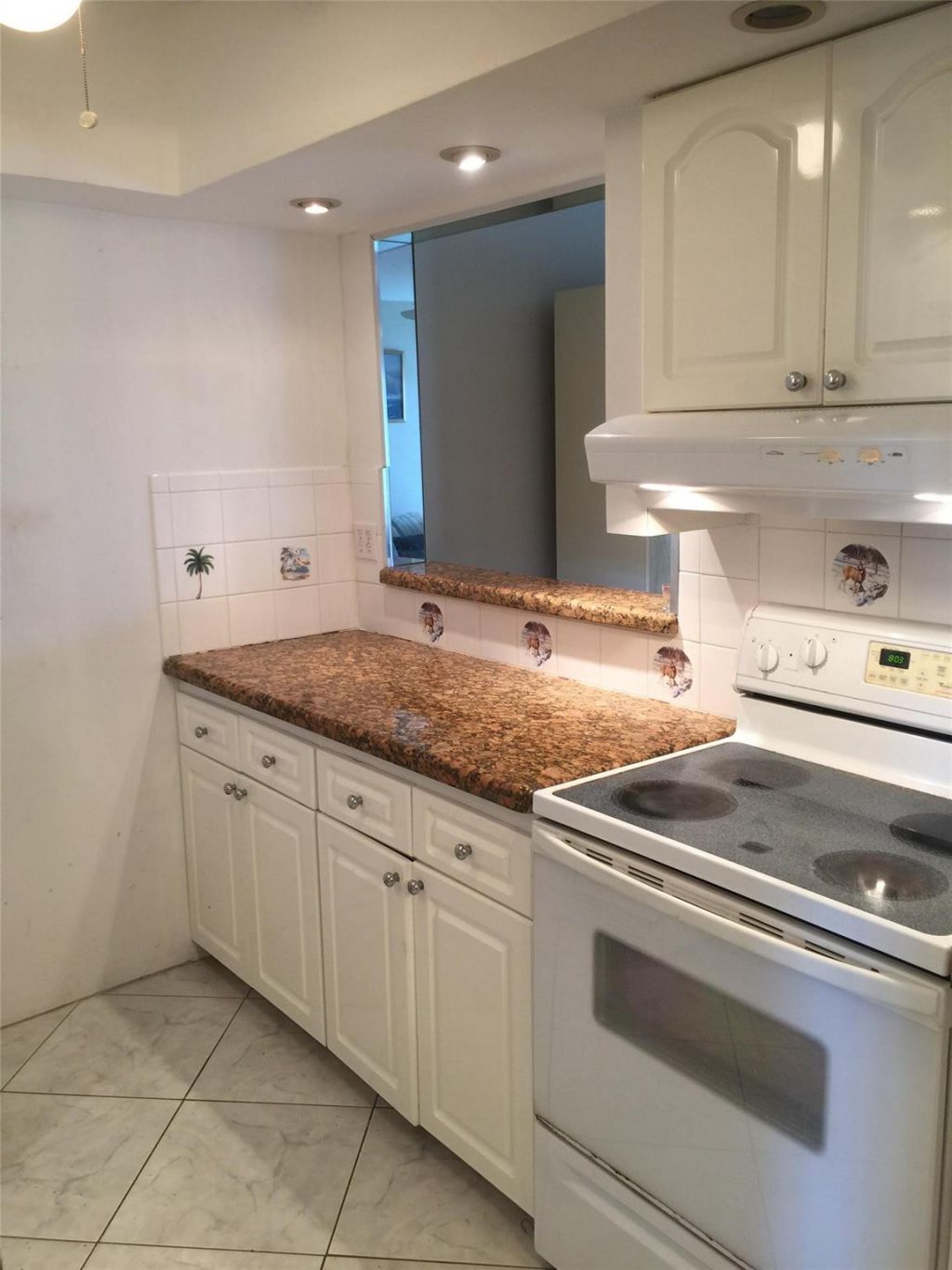 630 Layne Boulevard, Unit 209, Hallandale Beach, FL 33009 Photo