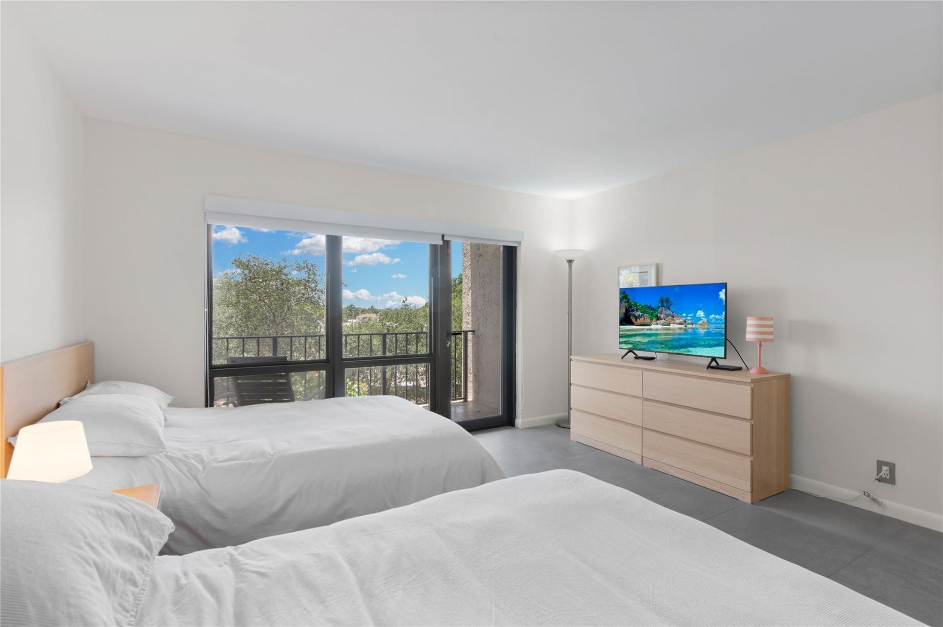 4900 N Ocean Boulevard, Unit 416, Lauderdale by the Sea, FL 33308 Photo