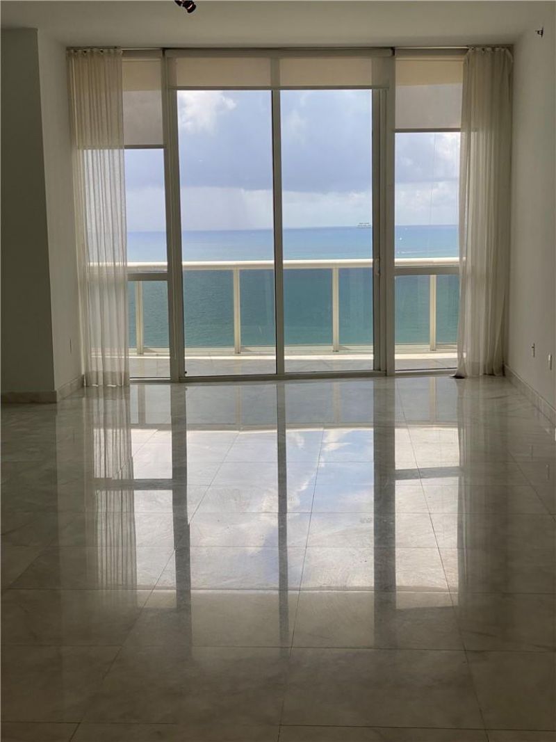16001 Collins Avenue, Unit 2207, Sunny Isles Beach, FL 33160 Photo