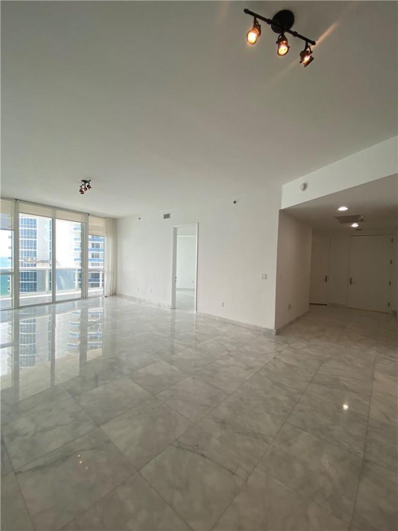 16001 Collins Avenue, Unit 2207, Sunny Isles Beach, FL 33160 Photo