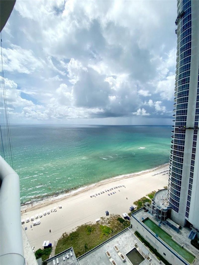 16001 Collins Avenue, Unit 2207, Sunny Isles Beach, FL 33160 Photo