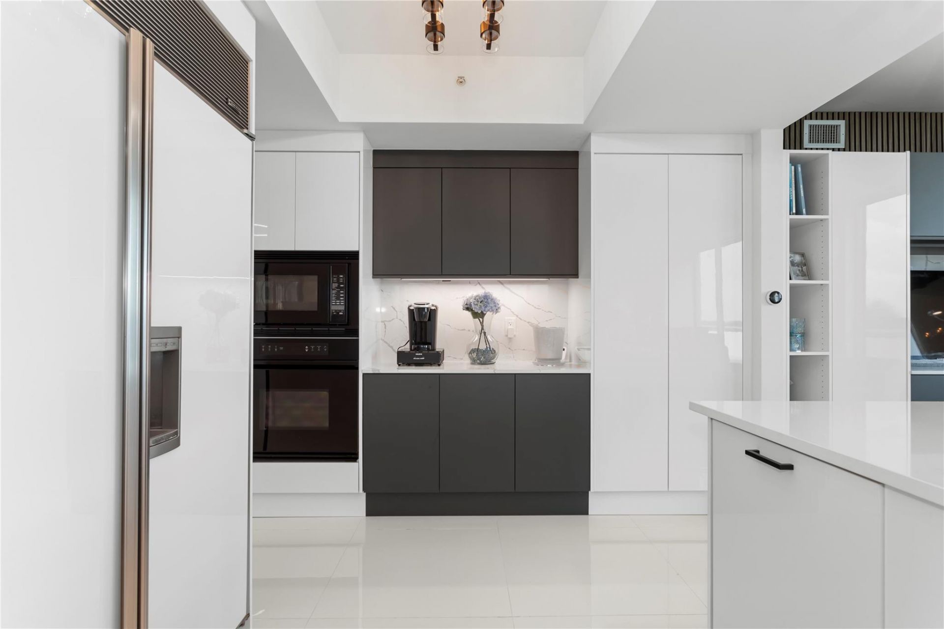 3535 S Ocean Drive, Unit 402, Hollywood, FL 33019 Photo