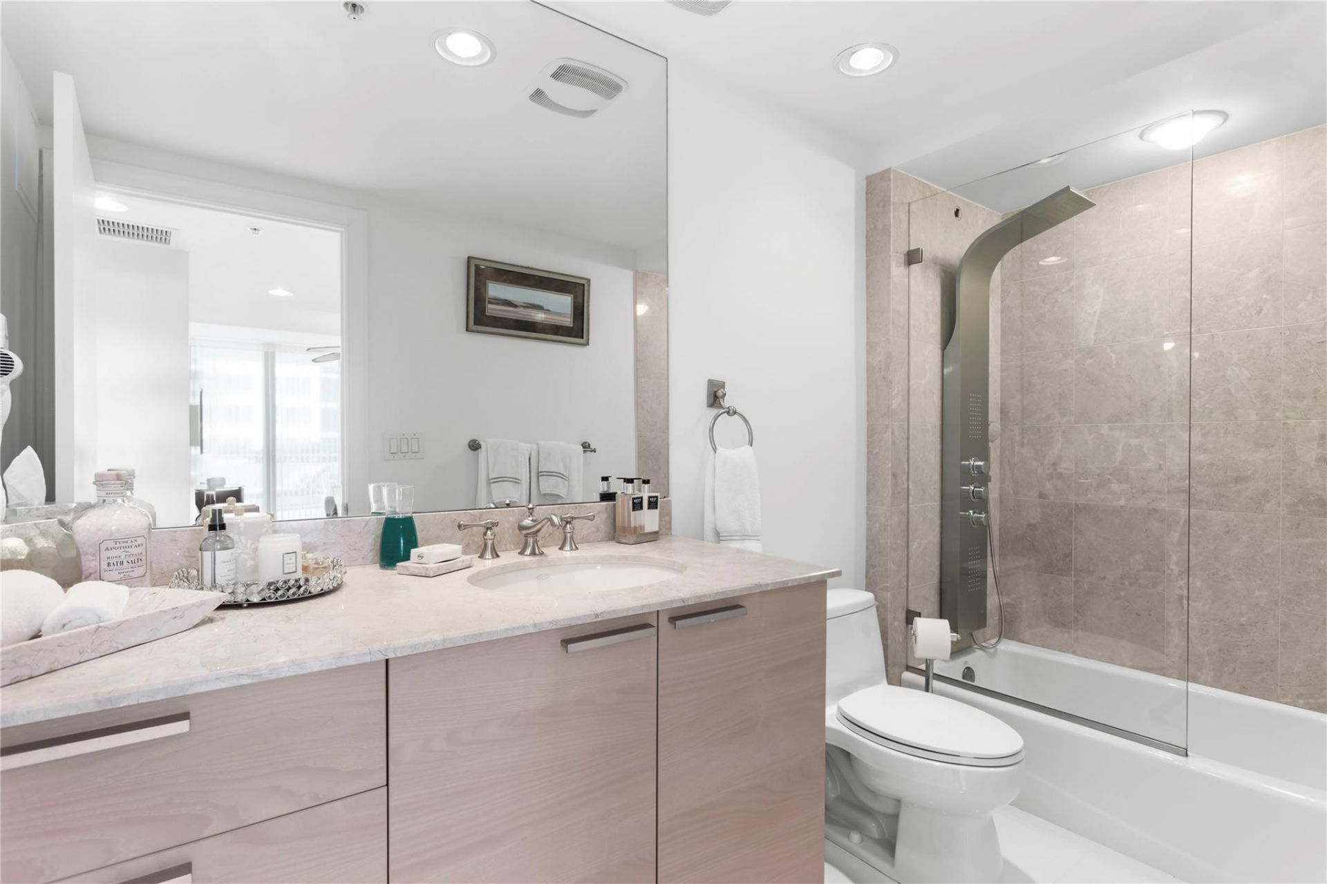 3535 S Ocean Drive, Unit 402, Hollywood, FL 33019 Photo