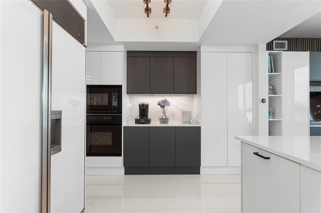 3535 S Ocean Drive, Unit 402, Hollywood, FL 33019 Photo