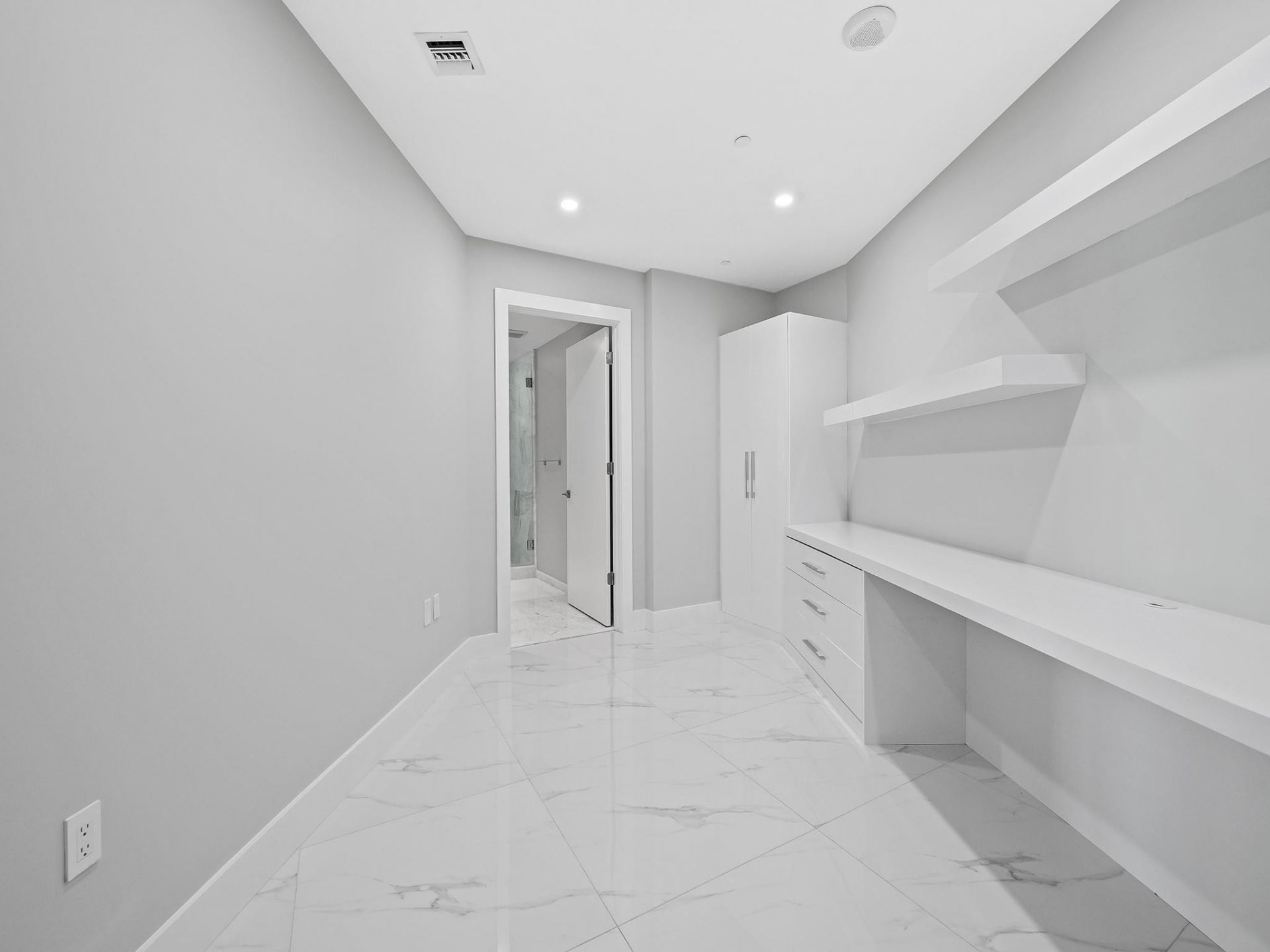 701 N Fort Lauderdale Beach Boulevard, Unit 802, Fort Lauderdale, FL 33304 Photo