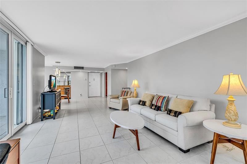 1170 N Federal Highway, Unit 312, Fort Lauderdale, FL 33304 Photo