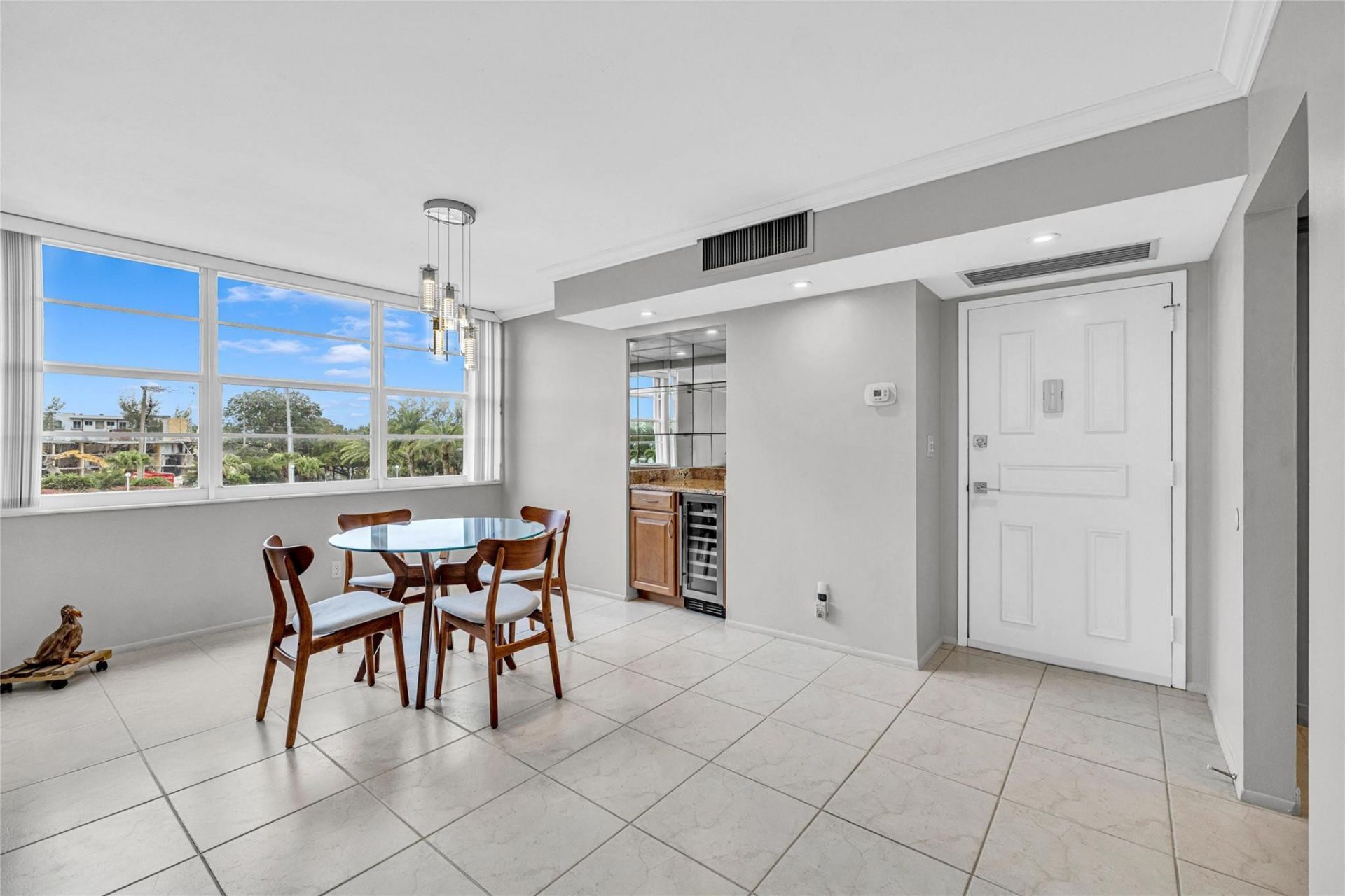 1170 N Federal Highway, Unit 312, Fort Lauderdale, FL 33304 Photo