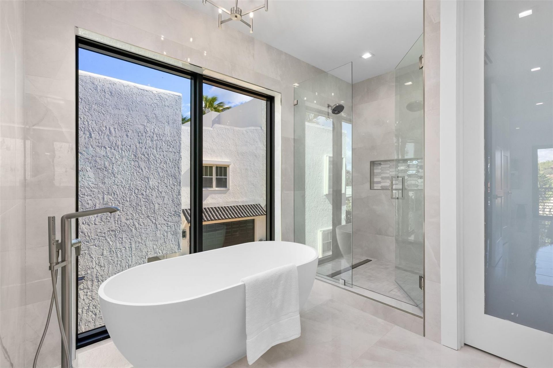 1621 E Broward Boulevard, Fort Lauderdale, FL 33301 Photo