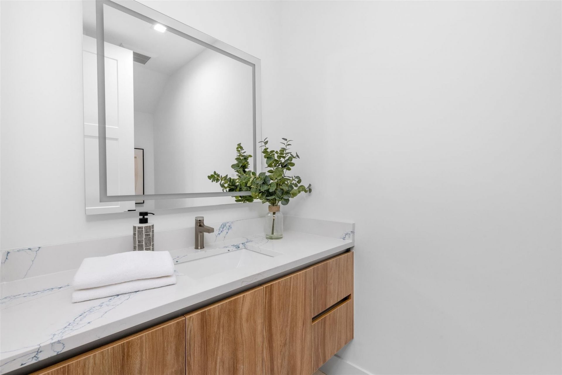 1621 E Broward Boulevard, Fort Lauderdale, FL 33301 Photo