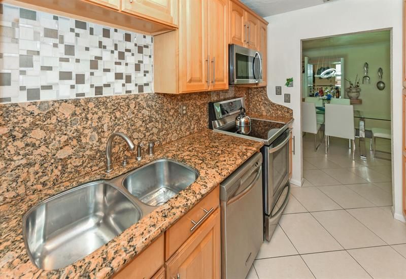 1382 High Point Way NE B, Delray Beach, FL 33445 Photo