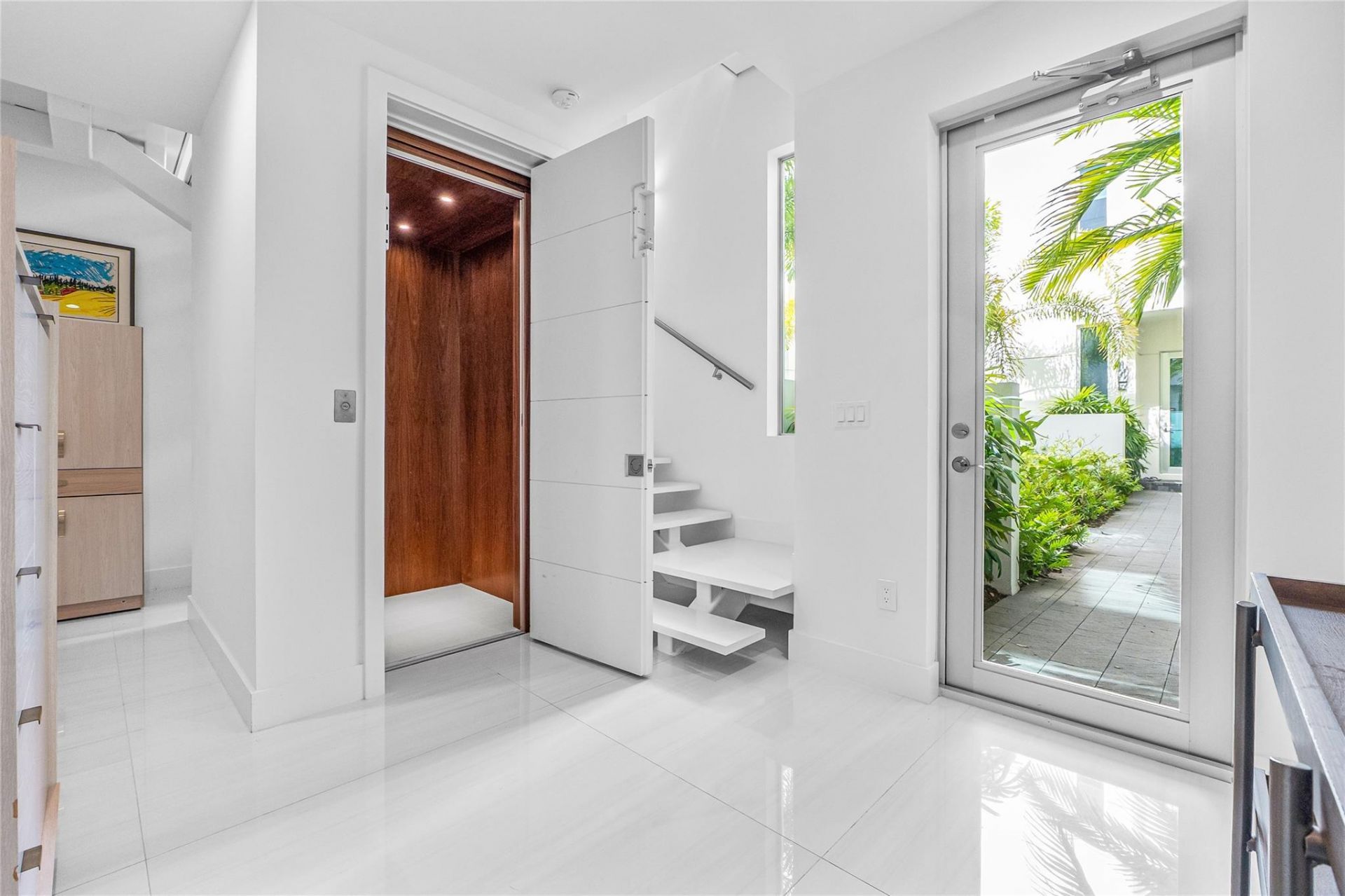 244 Garden Court, Unit 244, Lauderdale by the Sea, FL 33308 Photo