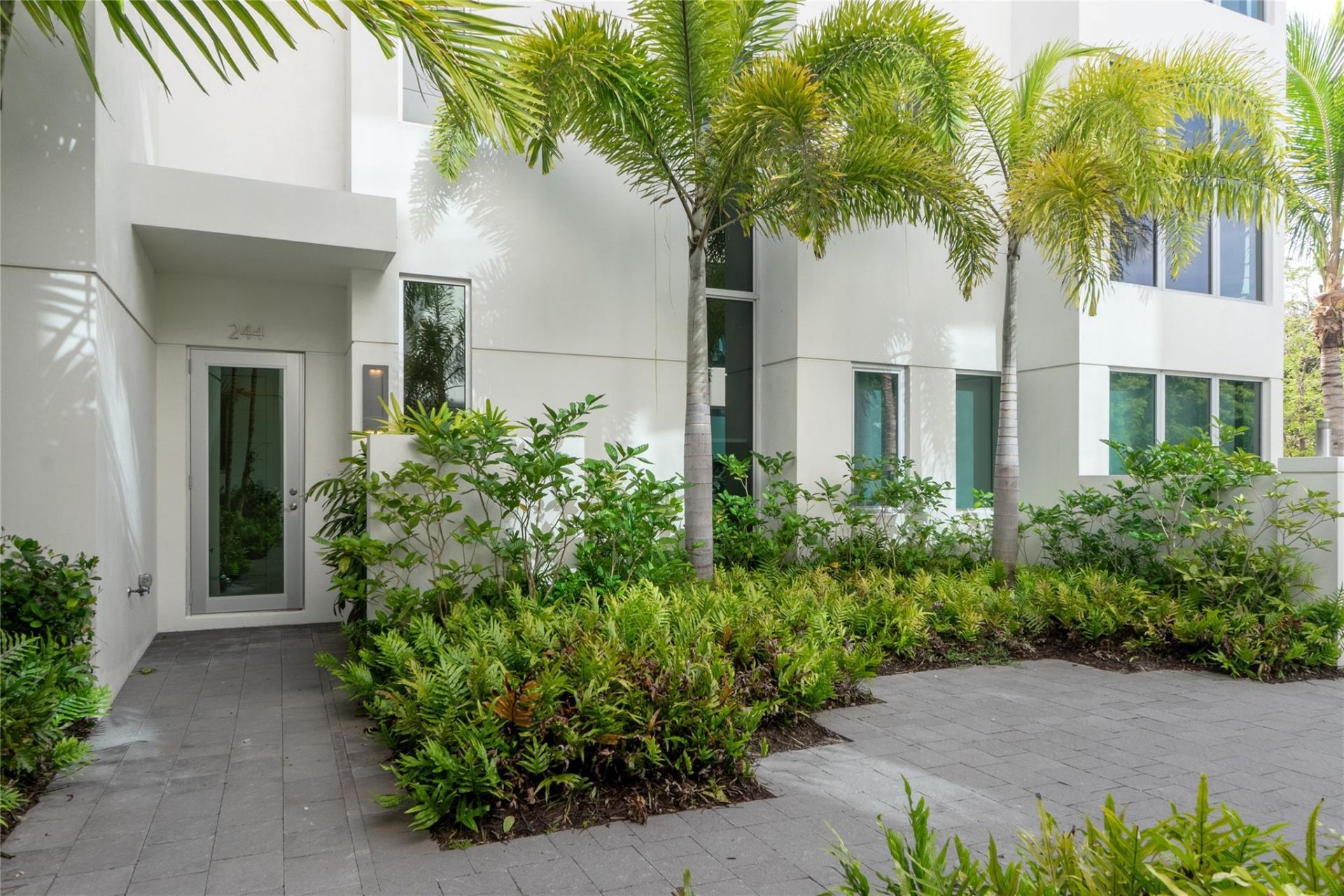 244 Garden Court, Unit 244, Lauderdale by the Sea, FL 33308 Photo