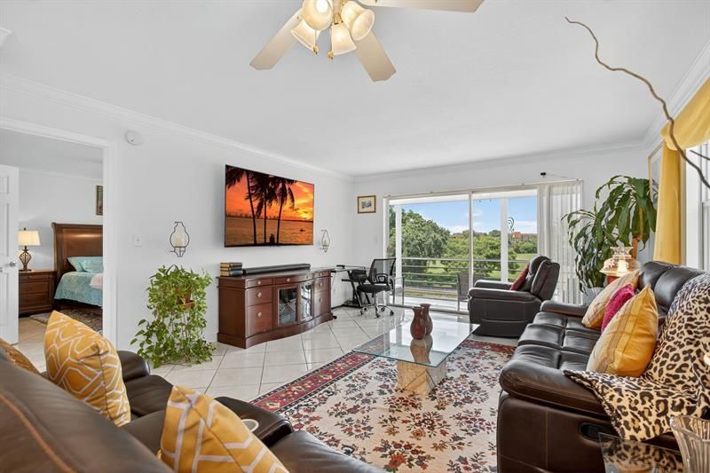 3551 Inverrary Drive, Unit 312, Lauderhill, FL 33319 Photo