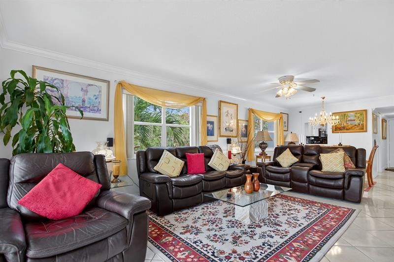 3551 Inverrary Drive, Unit 312, Lauderhill, FL 33319 Photo